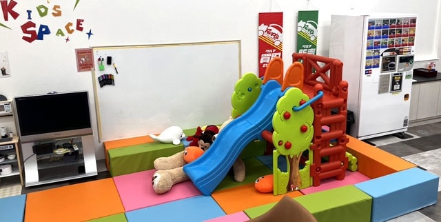 チャイルドコーナーとドリンク